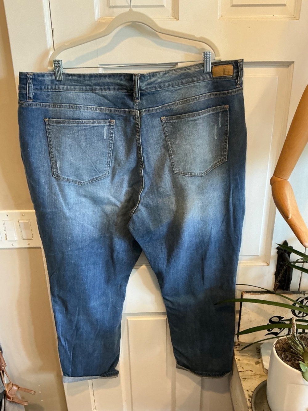 Supplies distressed jeans new with tags! Plus size 22w! - Picture 3 of 7